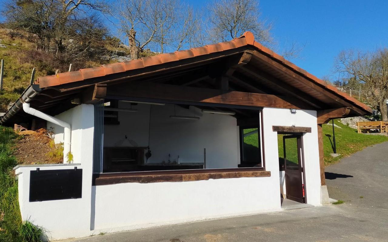 Saskarate Asteasu Exterior foto