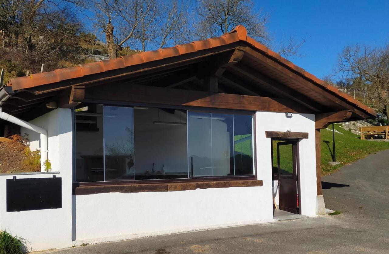 Saskarate Asteasu Exterior foto